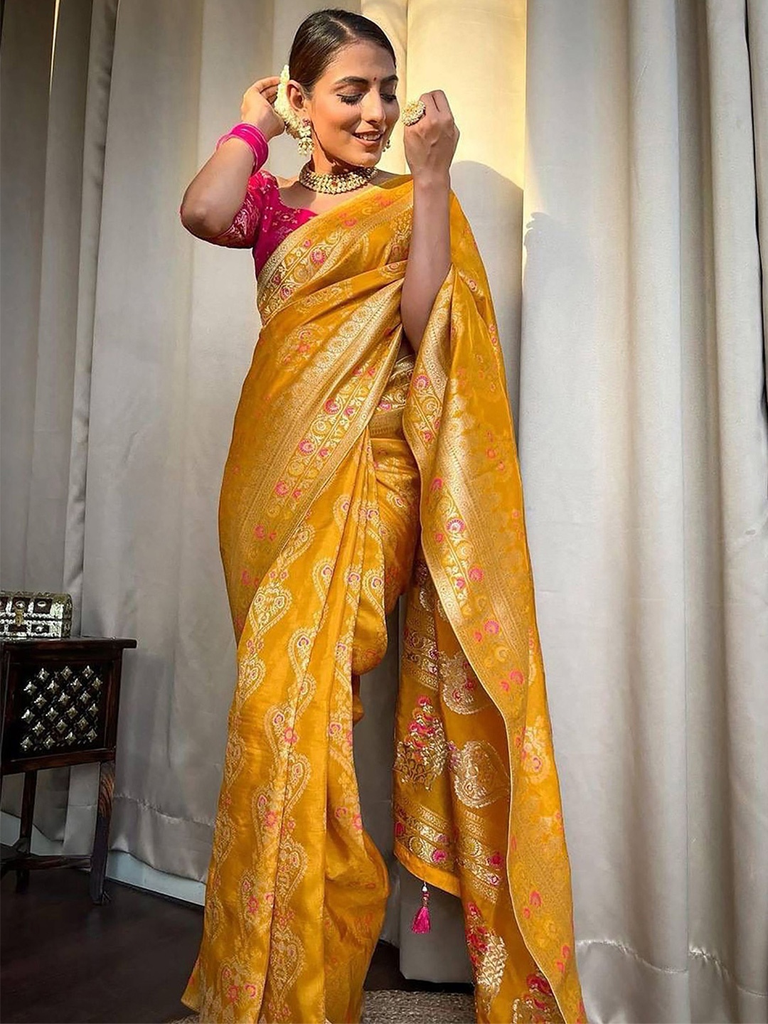 

Anjaneya Sarees Woven Design Zari Banarasi Saree, Yellow