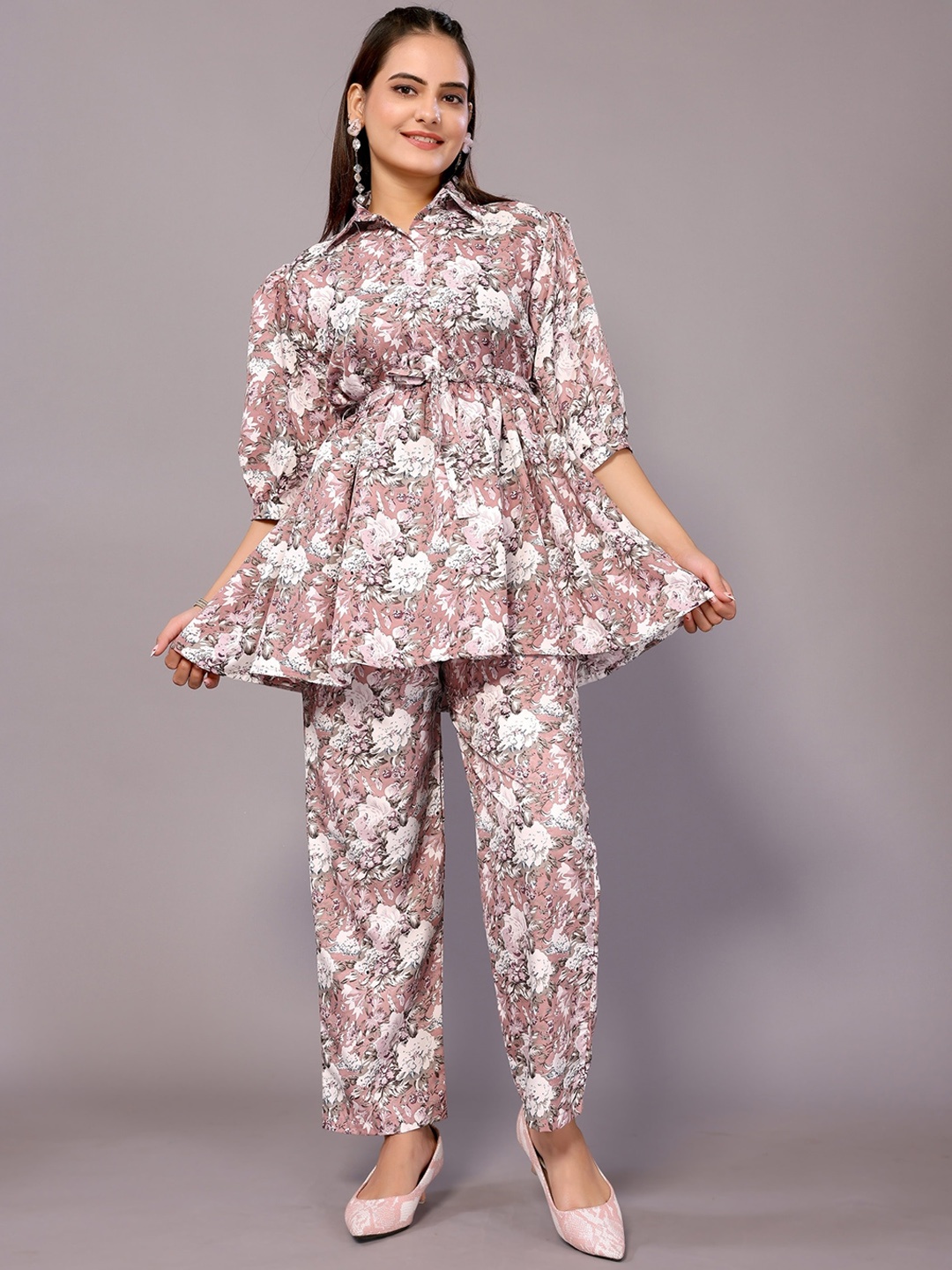 

vj fashion Floral Printed Shirt Collar Puffed Sleeves Top With Trousers, Peach