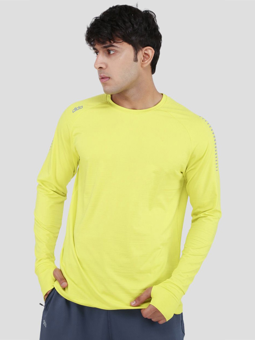 

DIDA Men Dri-FIT Raw Edge T-shirt, Yellow