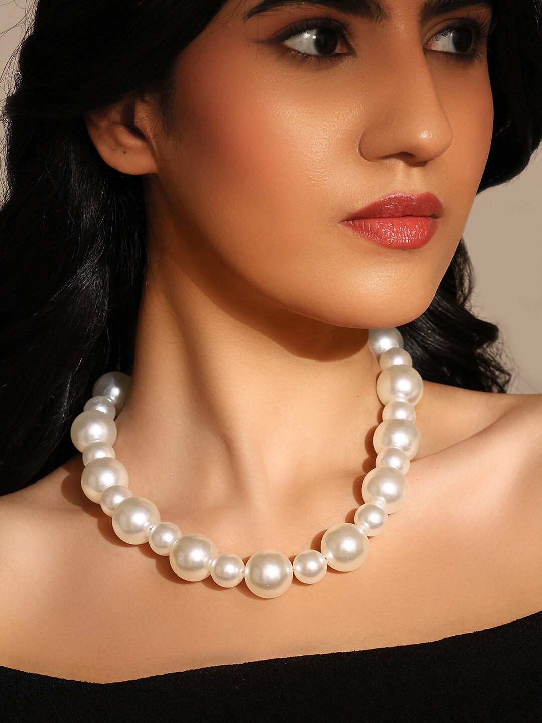 

Priyaasi Gold Plated Artificial Beads Necklace