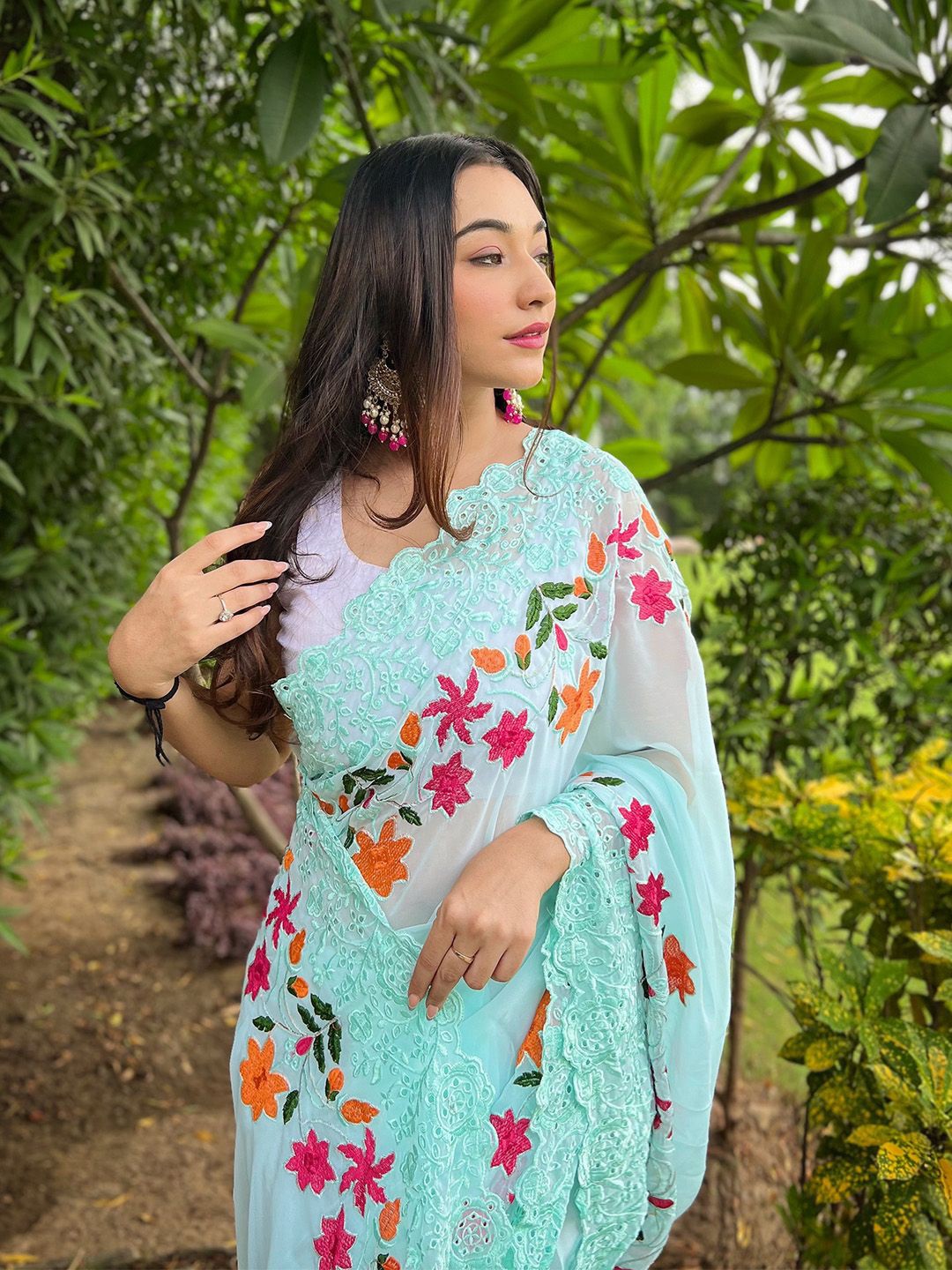 

Ishin Floral Embroidered Saree, Blue