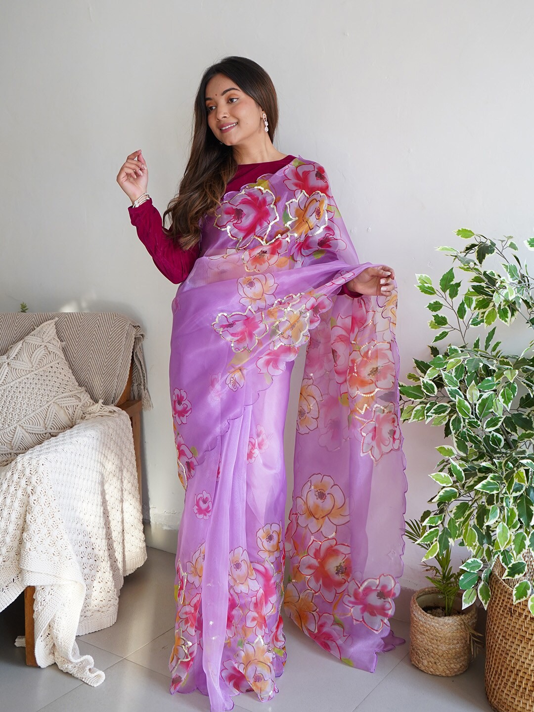 

Ishin Floral Printed Sequinned Organza Saree, Purple