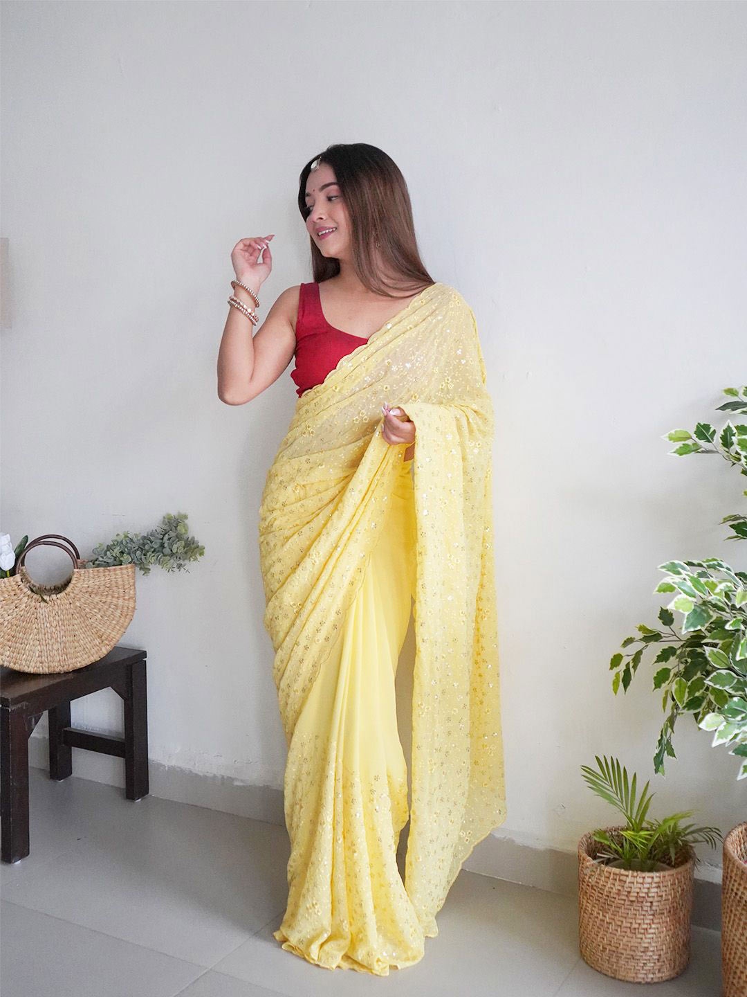 

Ishin Floral Embroidered Saree, Yellow