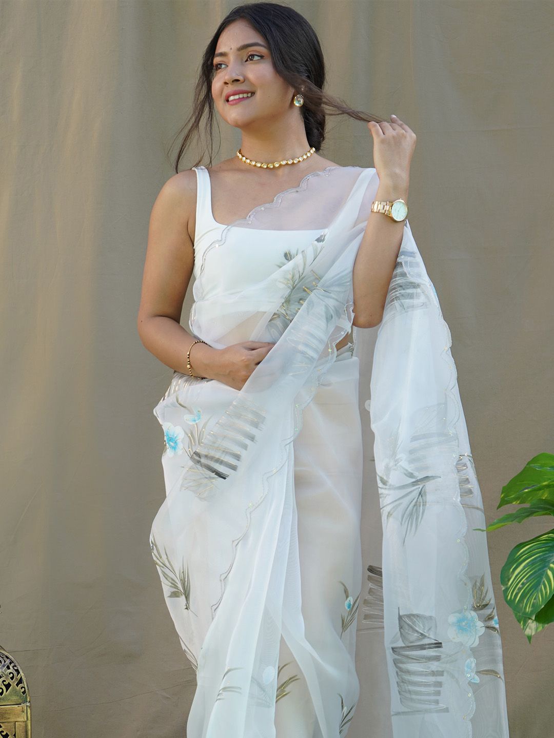 

Ishin Floral Embroidered Organza Saree, White