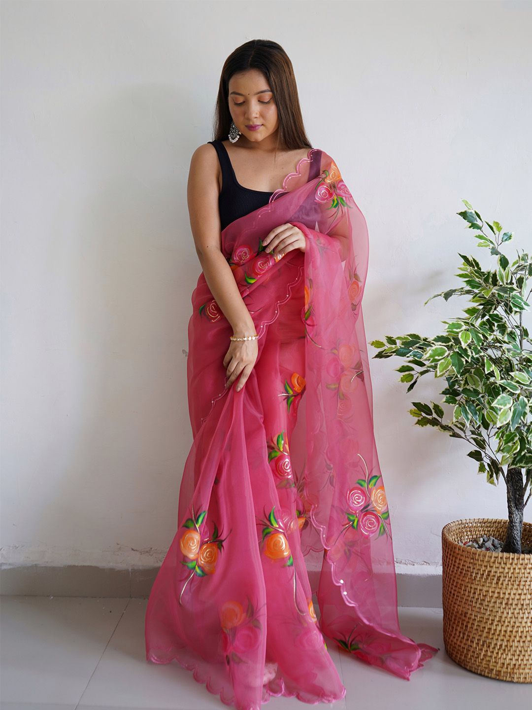 

Ishin Floral Sequinned Saree, Pink