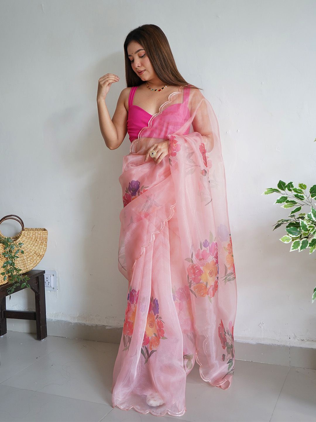 

Ishin Floral Sequinned Organza Saree, Peach