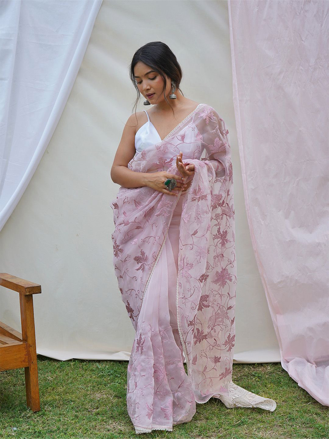 

Ishin Floral Embroidered Organza Saree, Pink