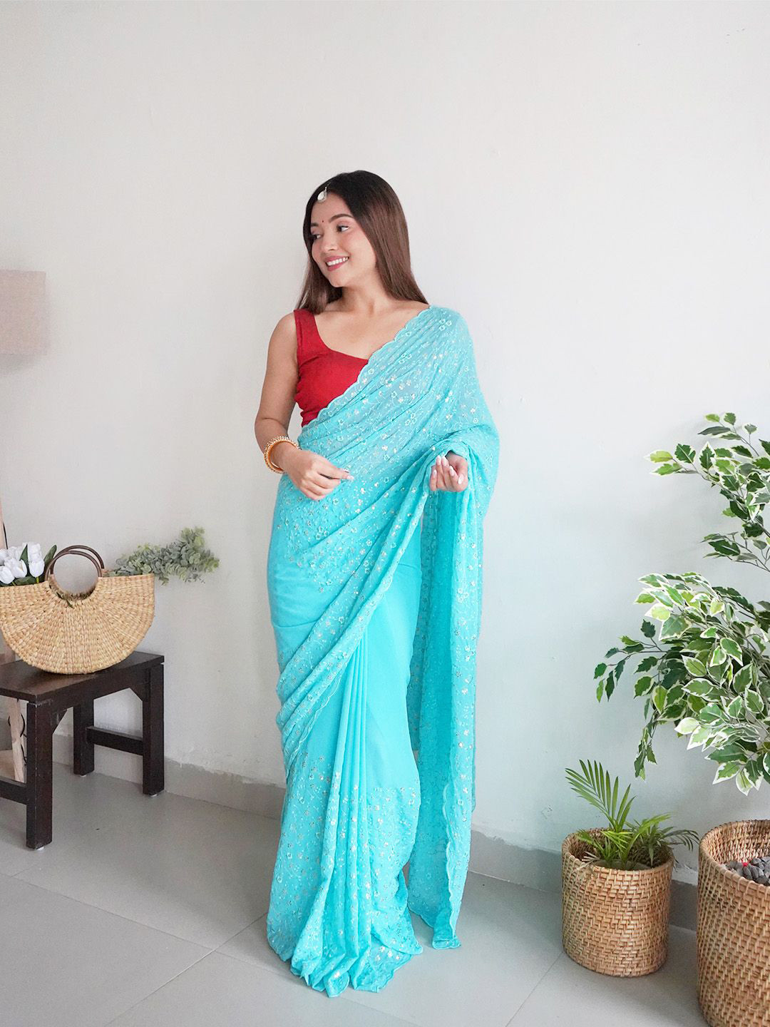 

Ishin Embellished Sequinned Saree, Blue