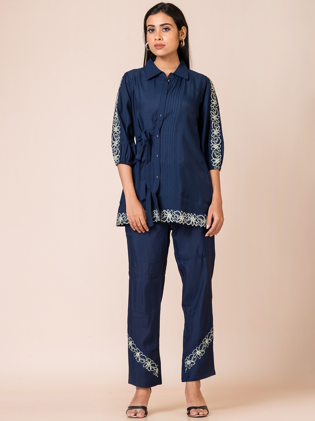 

SARSO Floral Embroidered Spread Collar Shirt With Trousers, Blue