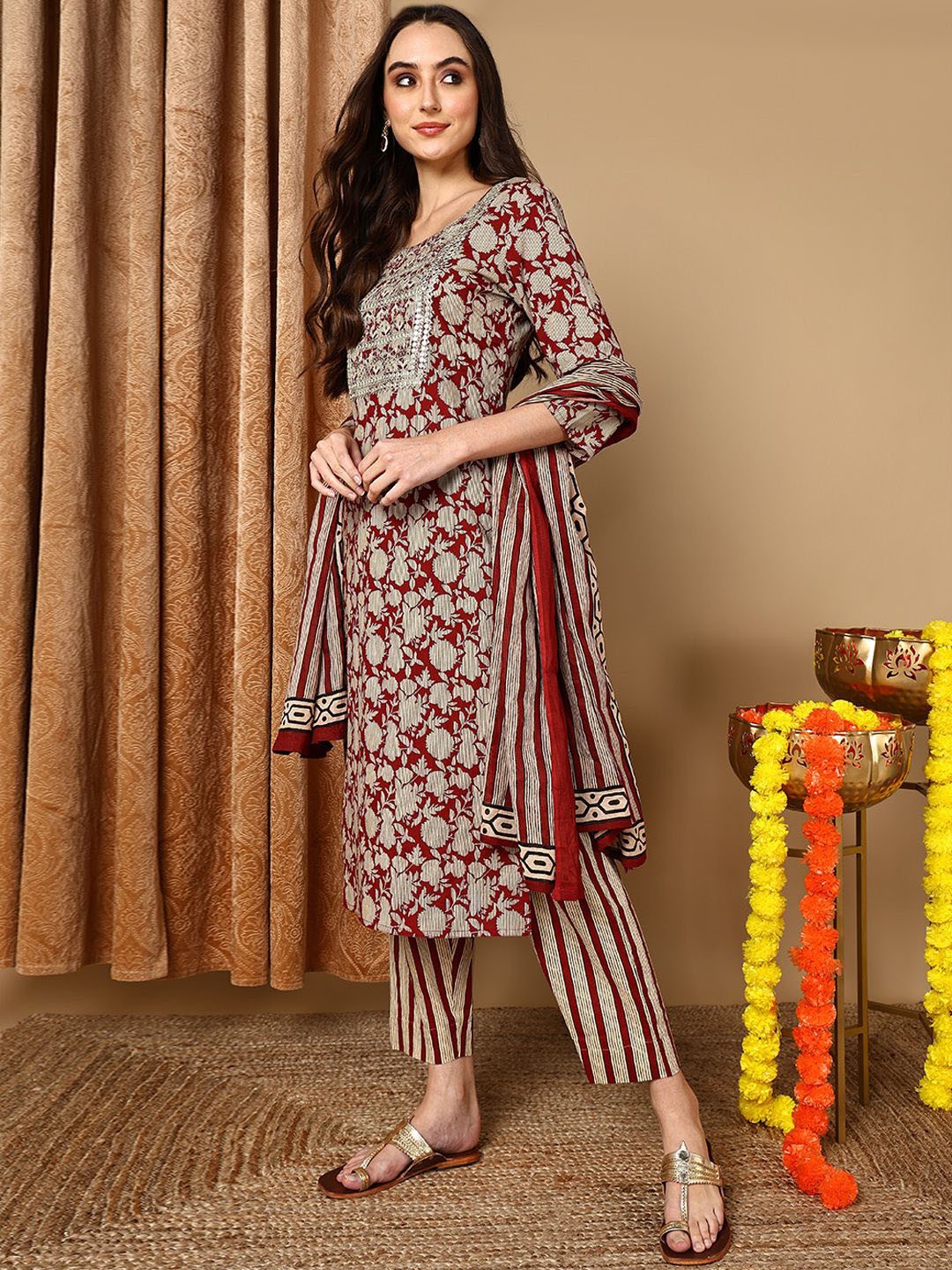 

KALINI Floral Printed Regular Thread Work Kurta With Trousers & Dupatta, Maroon
