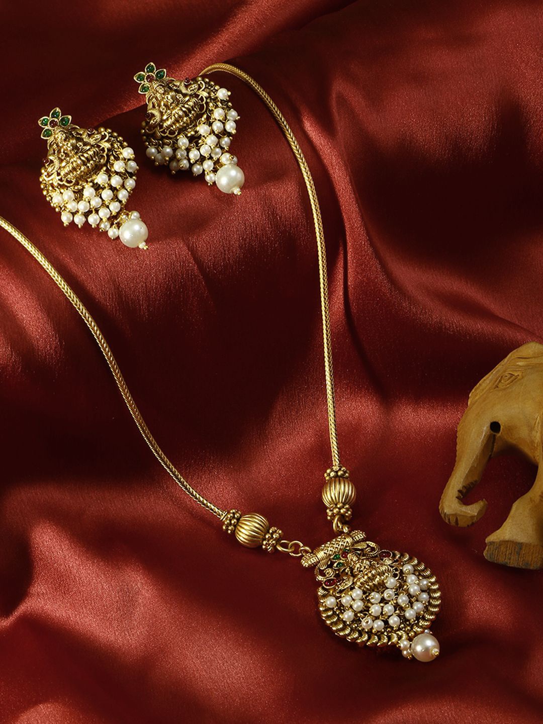 

Adwitiya Collection Gold-Plated Stone-Studded & Beaded Jewellery Set