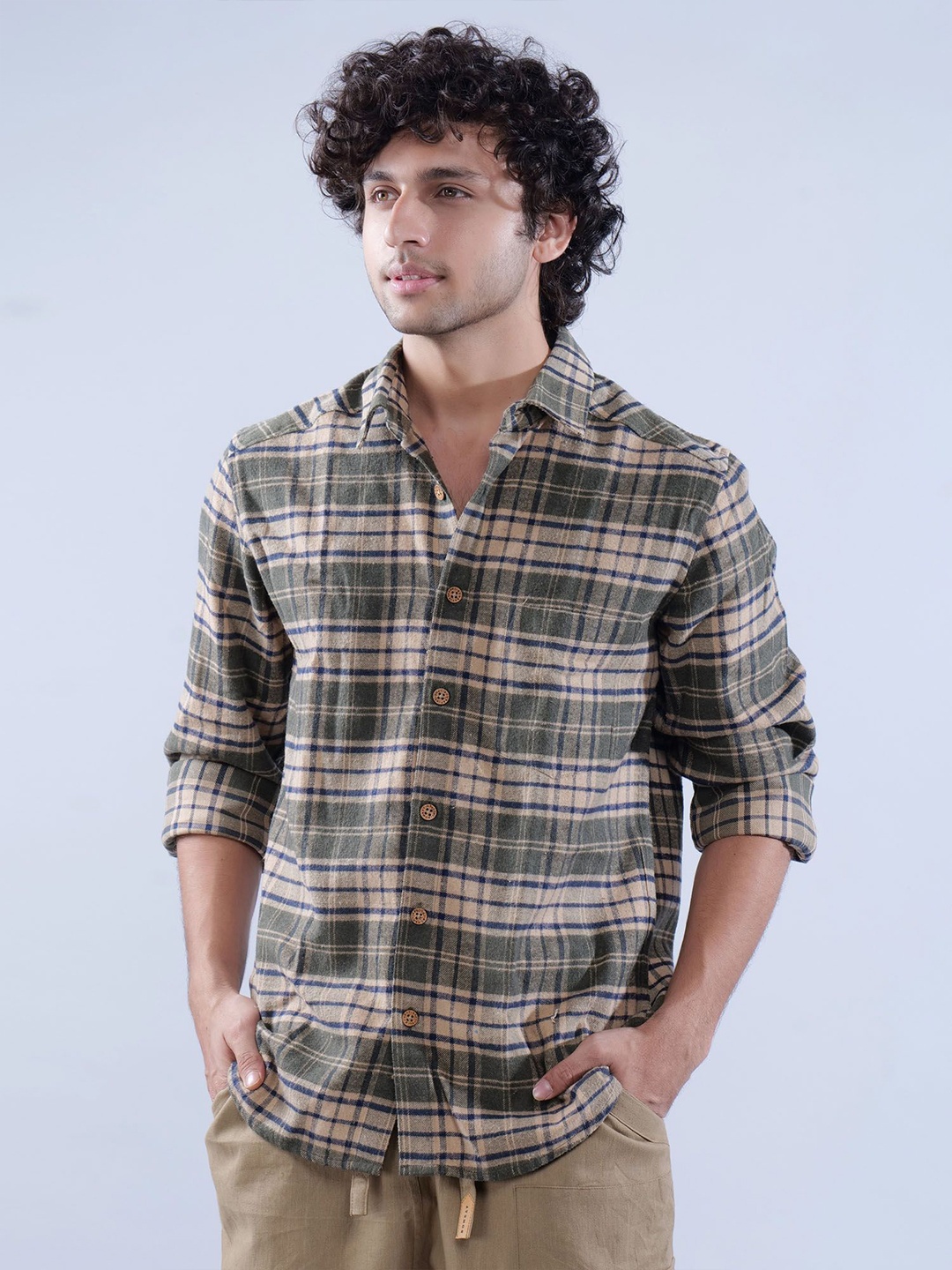 

BOMBAY TROOPER Classic Tartan Checks Spread Collar Regular Fit Casual Shirt, Green