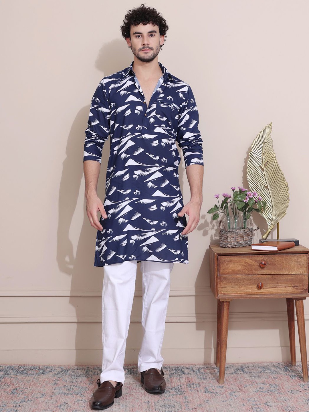 

MIDAV Shirt Collar Abstract Printed Straight Kurta, Blue