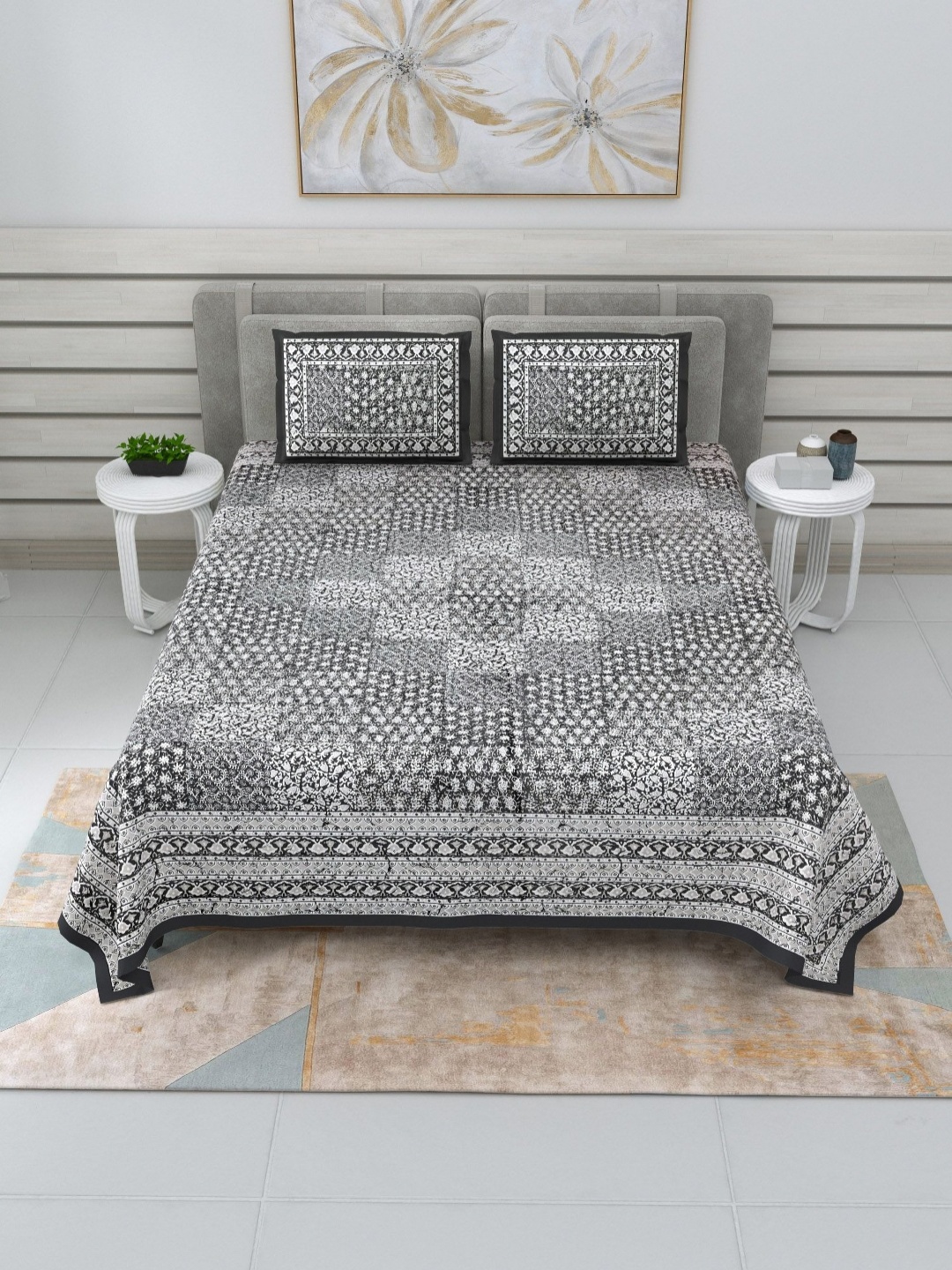 

SHOOLIN Grey & White Floral 144 TC King Bedsheet with 2 Pillow Covers