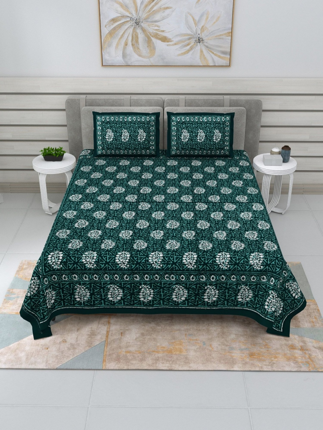 

SHOOLIN Green & White Floral 144 TC King Bedsheet with 2 Pillow Covers