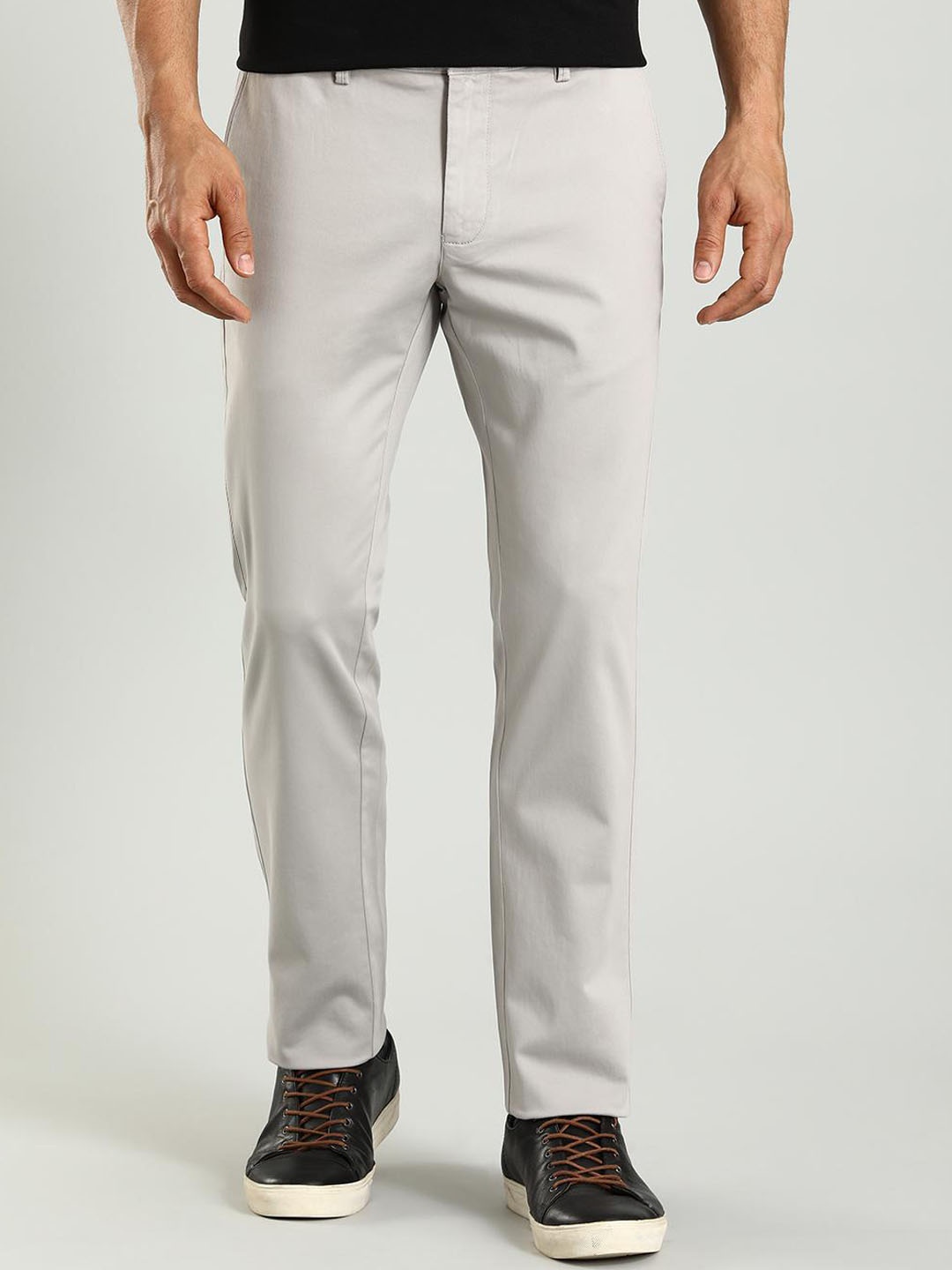 

Indian Terrain Men Brooklyn Slim Fit Chinos Trousers, Grey