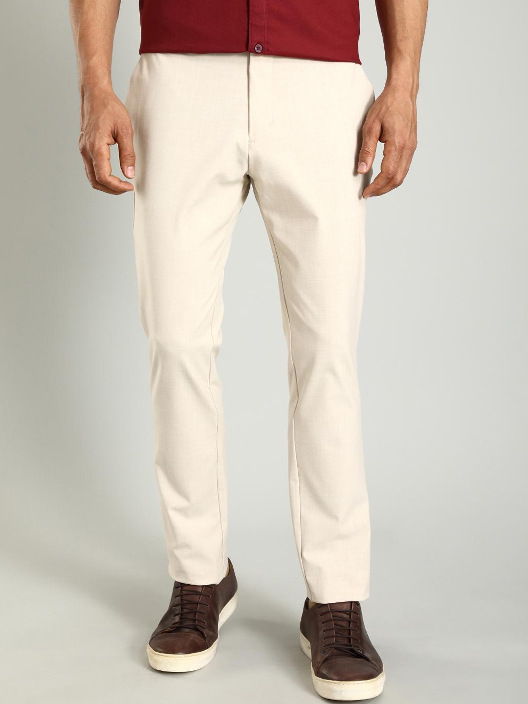 

Indian Terrain Men Mid-Rise Tapered Fit Regular Trousers, White