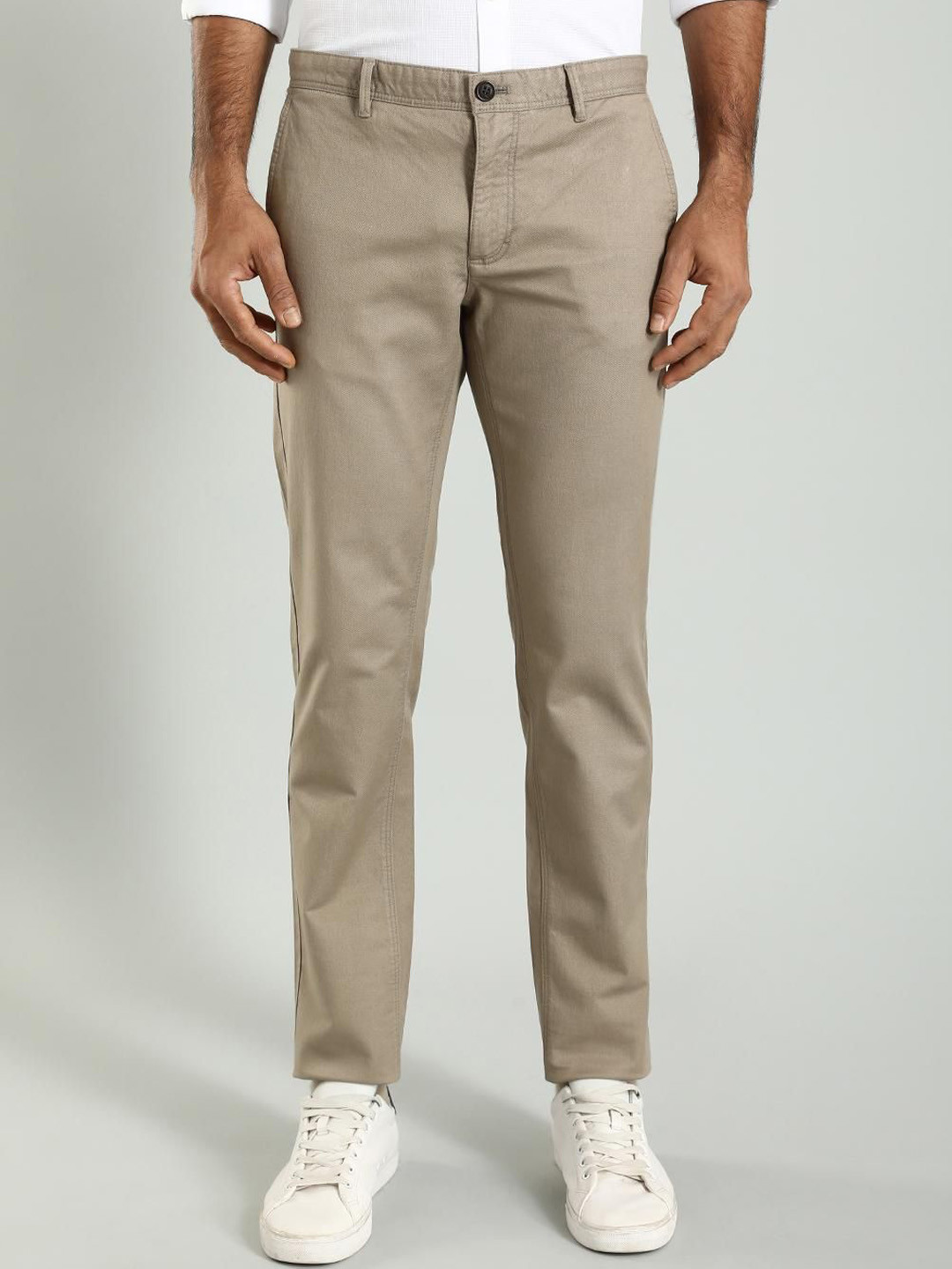

Indian Terrain Men Fit Regular Mid-Rise Trousers, Brown