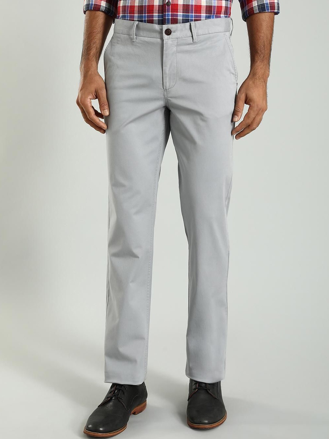 

Indian Terrain Men Kansas Chinos Trousers, Blue