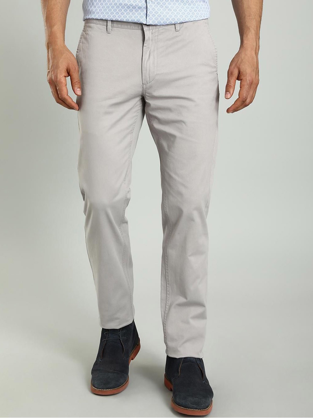 

Indian Terrain Men Brooklyn Slim Fit Chinos Trousers, Grey