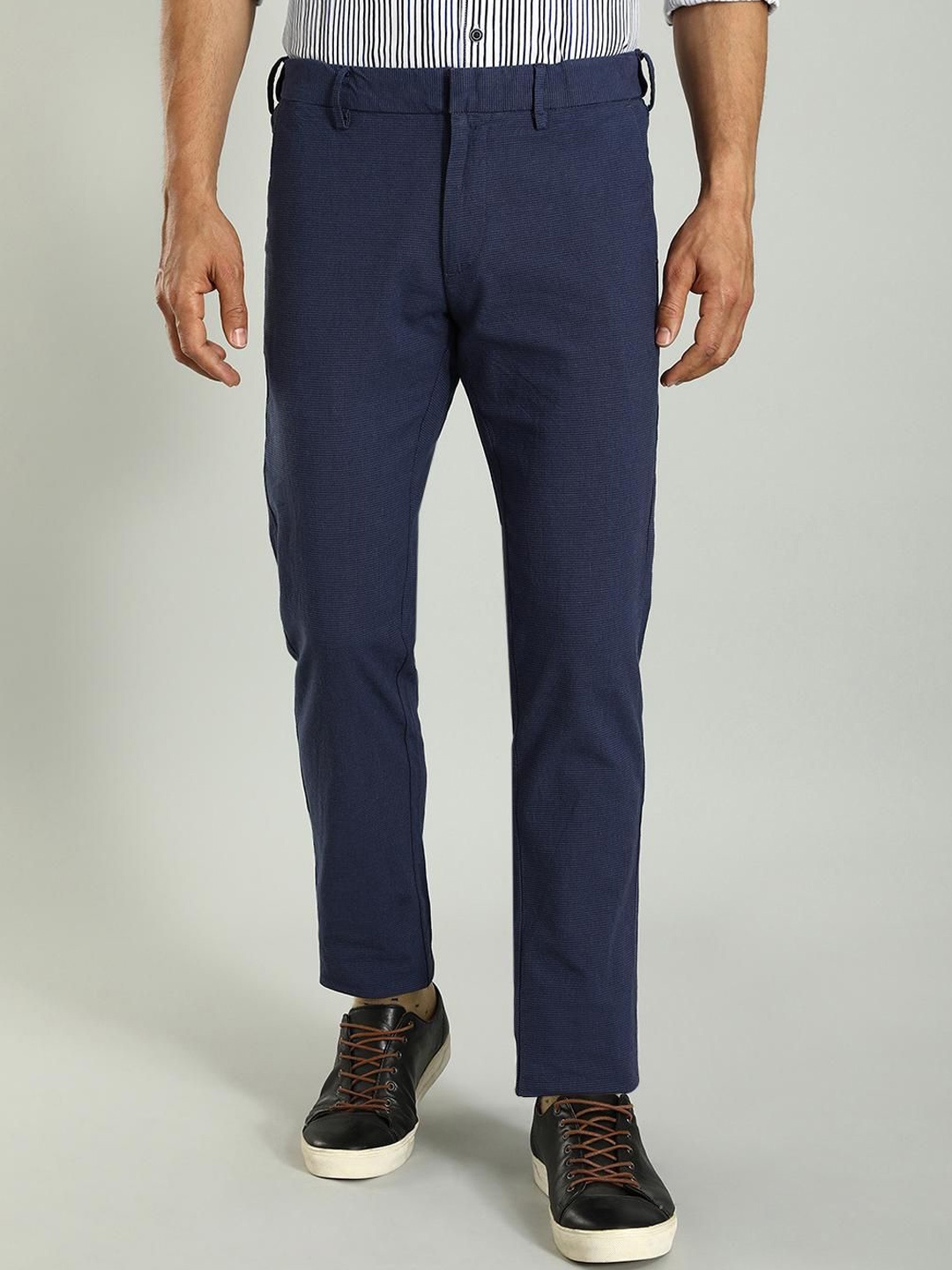 

Indian Terrain Men Brooklyn Slim Fit Cotton Chinos Trousers, Navy blue