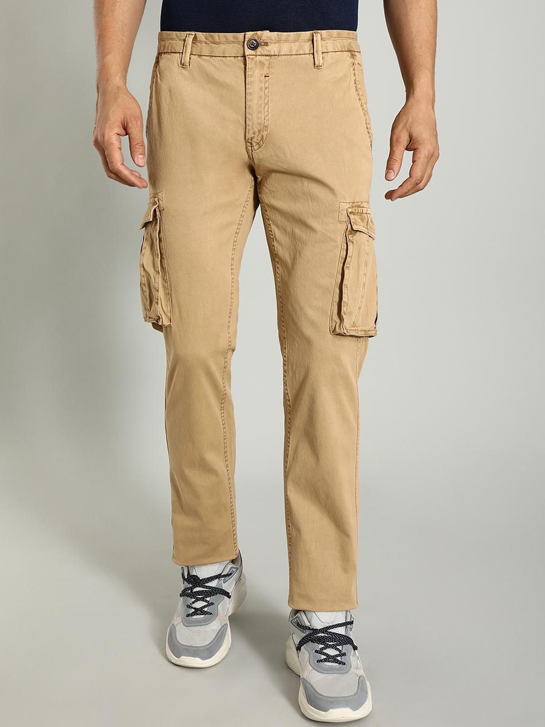 

Indian Terrain Men Brooklyn Slim Fit Mid-Rise Cargos Trousers, Brown