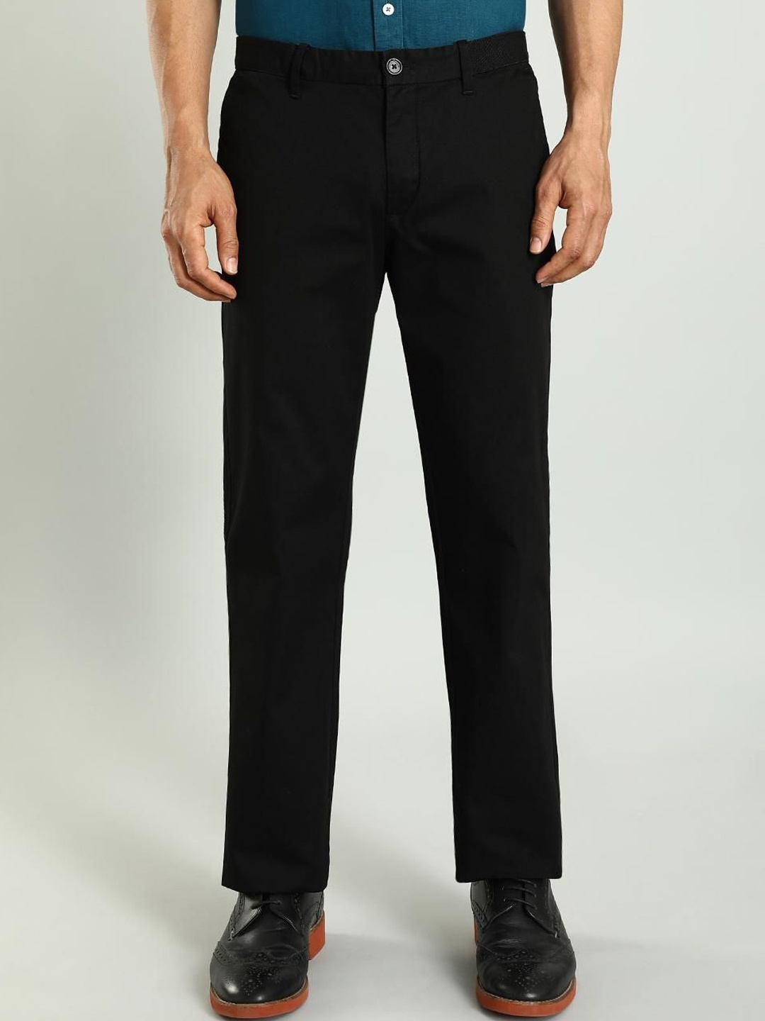 

Indian Terrain Men Kansas Chinos Trousers, Black