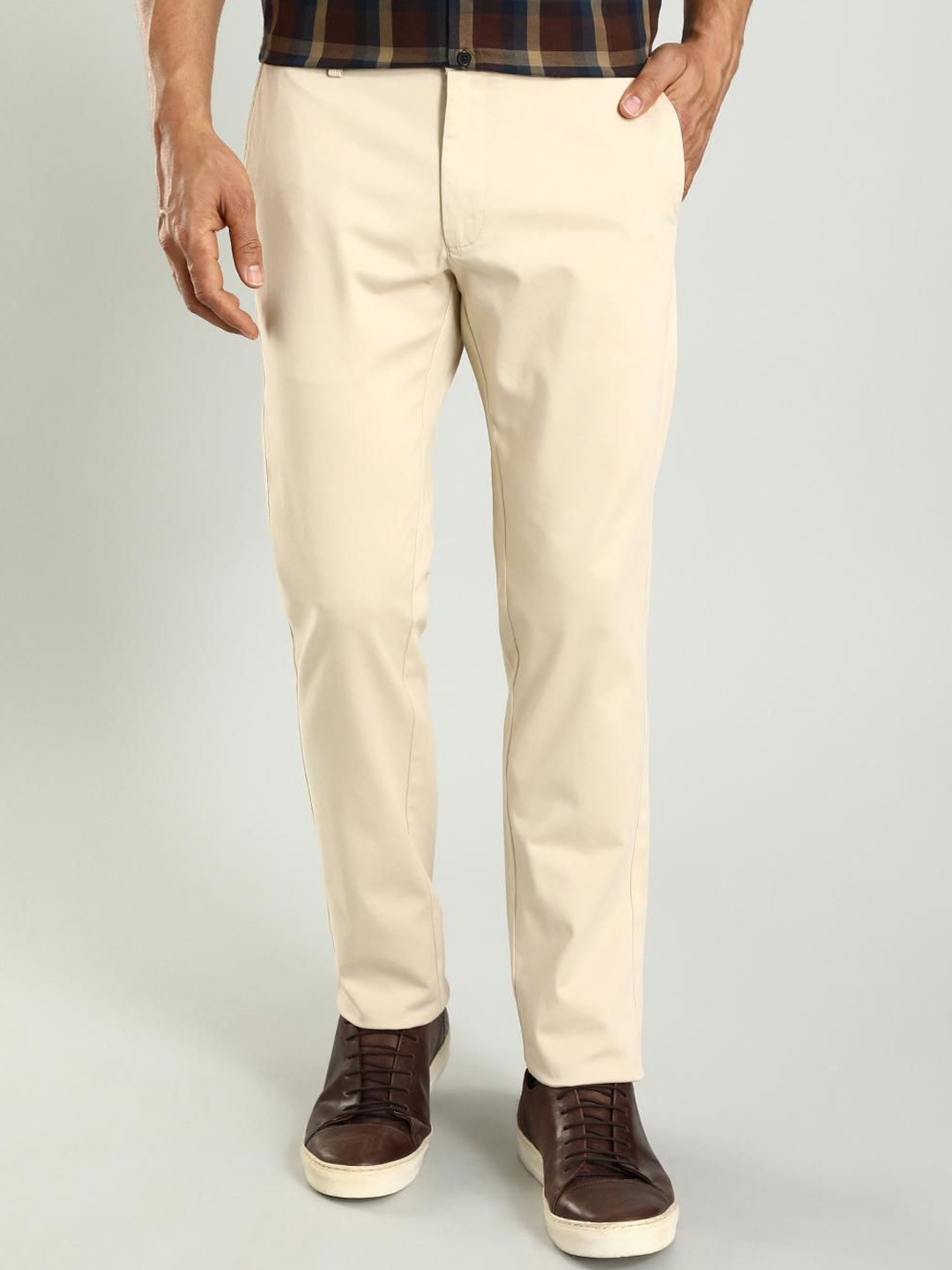 

Indian Terrain Men Brooklyn Slim Fit Chinos Trousers, Brown