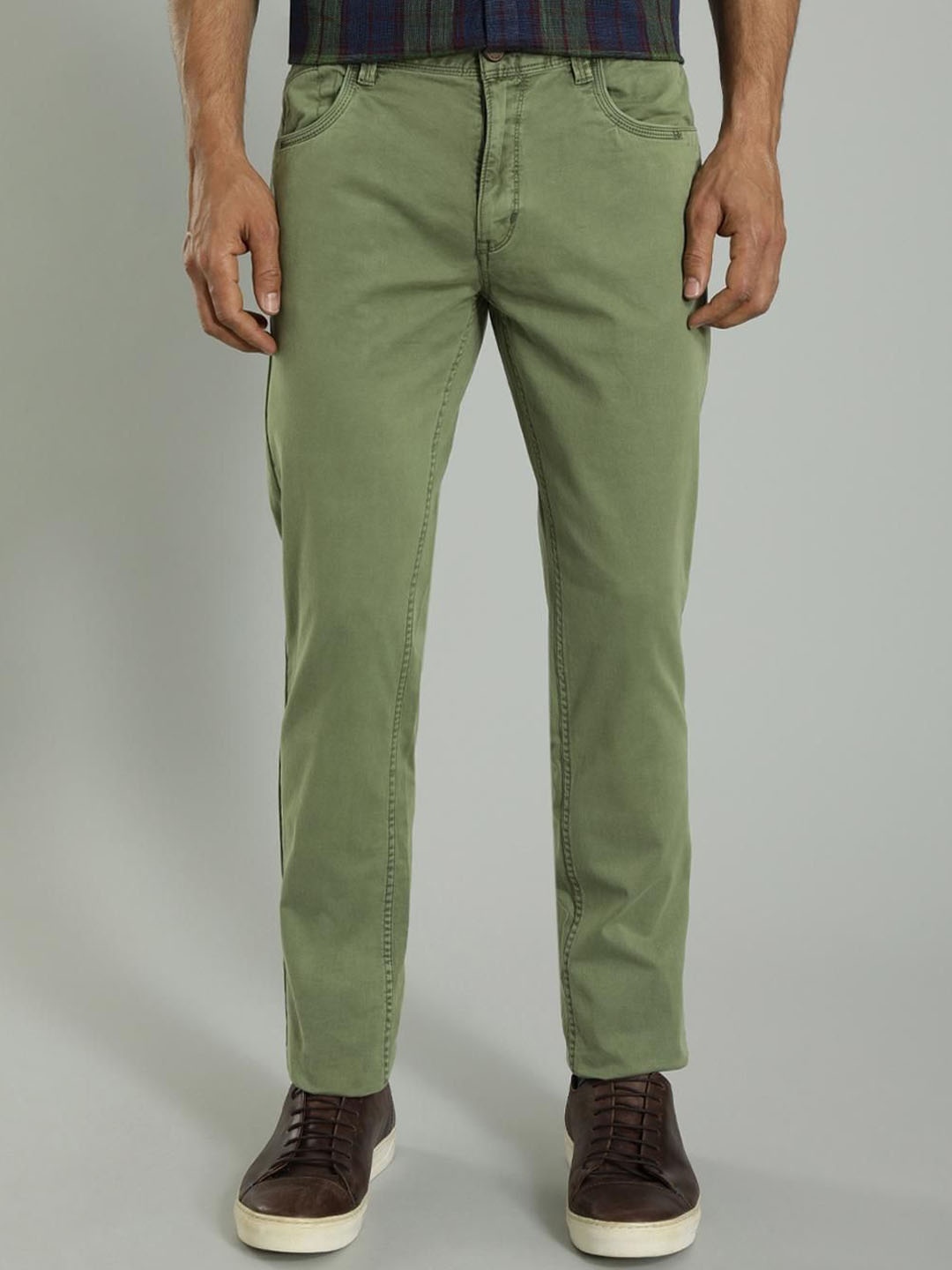 

Indian Terrain Men Brooklyn Slim Fit Chinos Trousers, Green