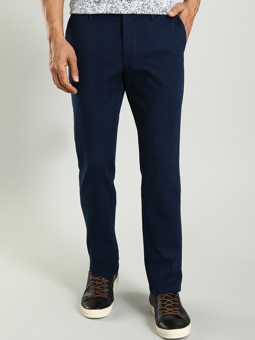 

Indian Terrain Men Brooklyn Slim Fit Chinos Trousers, Blue