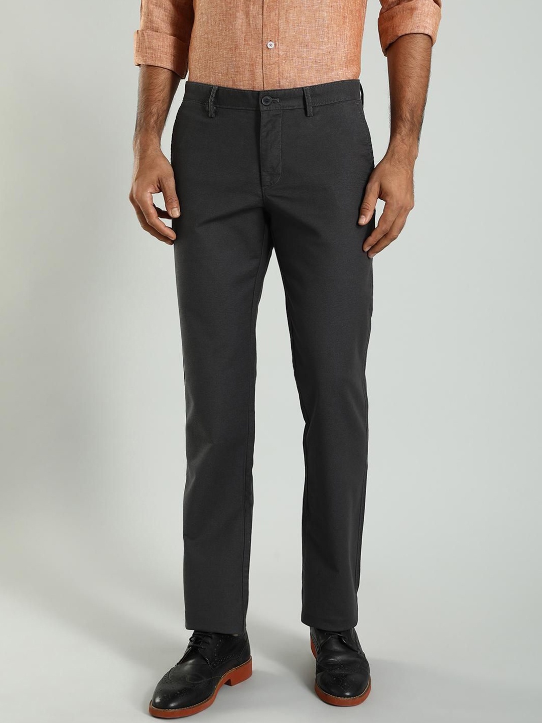 

Indian Terrain Men Kansas Mid-Rise Cotton Trouser, Black