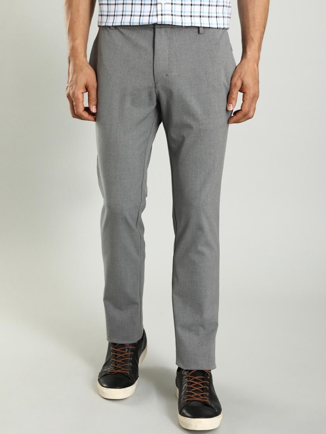 

Indian Terrain Men Urban Tapered Fit Chinos Trouser, Black