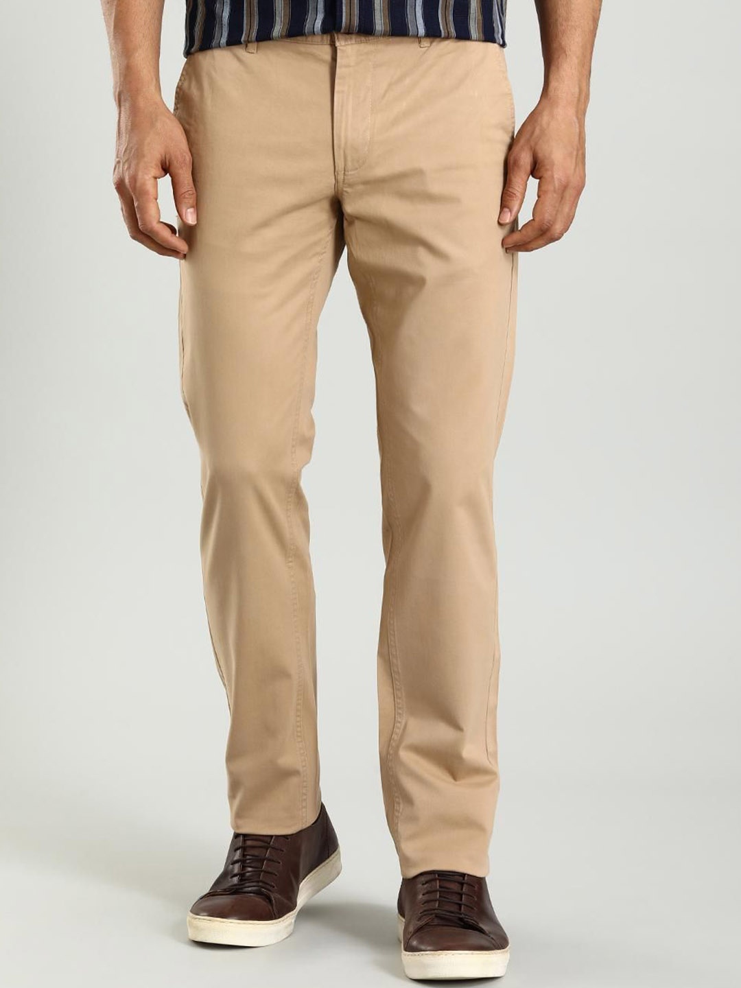 

Indian Terrain Men Brooklyn Slim Fit Cotton Chinos, Brown