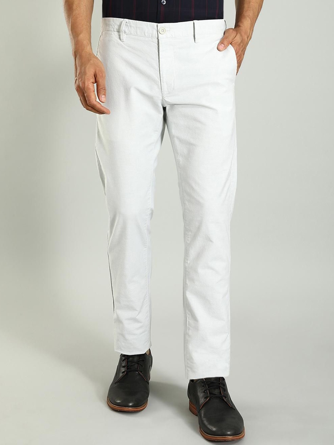 

Indian Terrain Men Brooklyn Slim Fit Cotton Formal Chinos, White