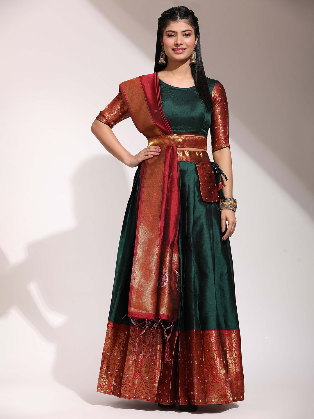 

Fabcartz Zari Semi-Stitched Lehenga & Unstitched Blouse With Dupatta, Green