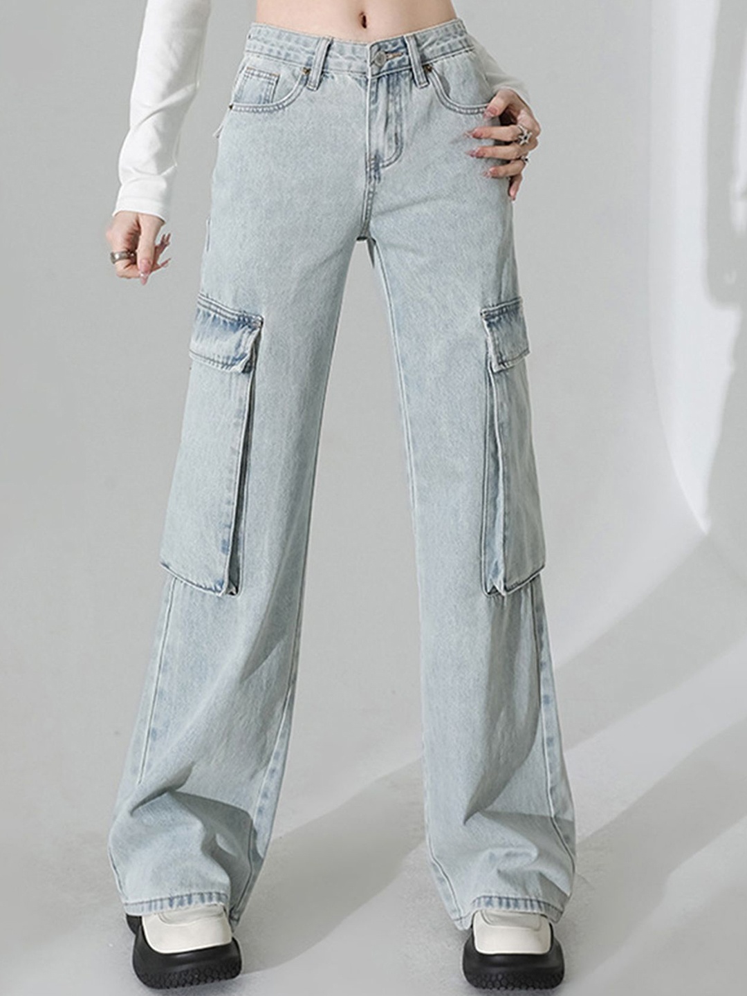 

LULU & SKY Women Straight Fit Clean Look Cargo Styles Heavy Fade Cargo Styles Jeans, Blue