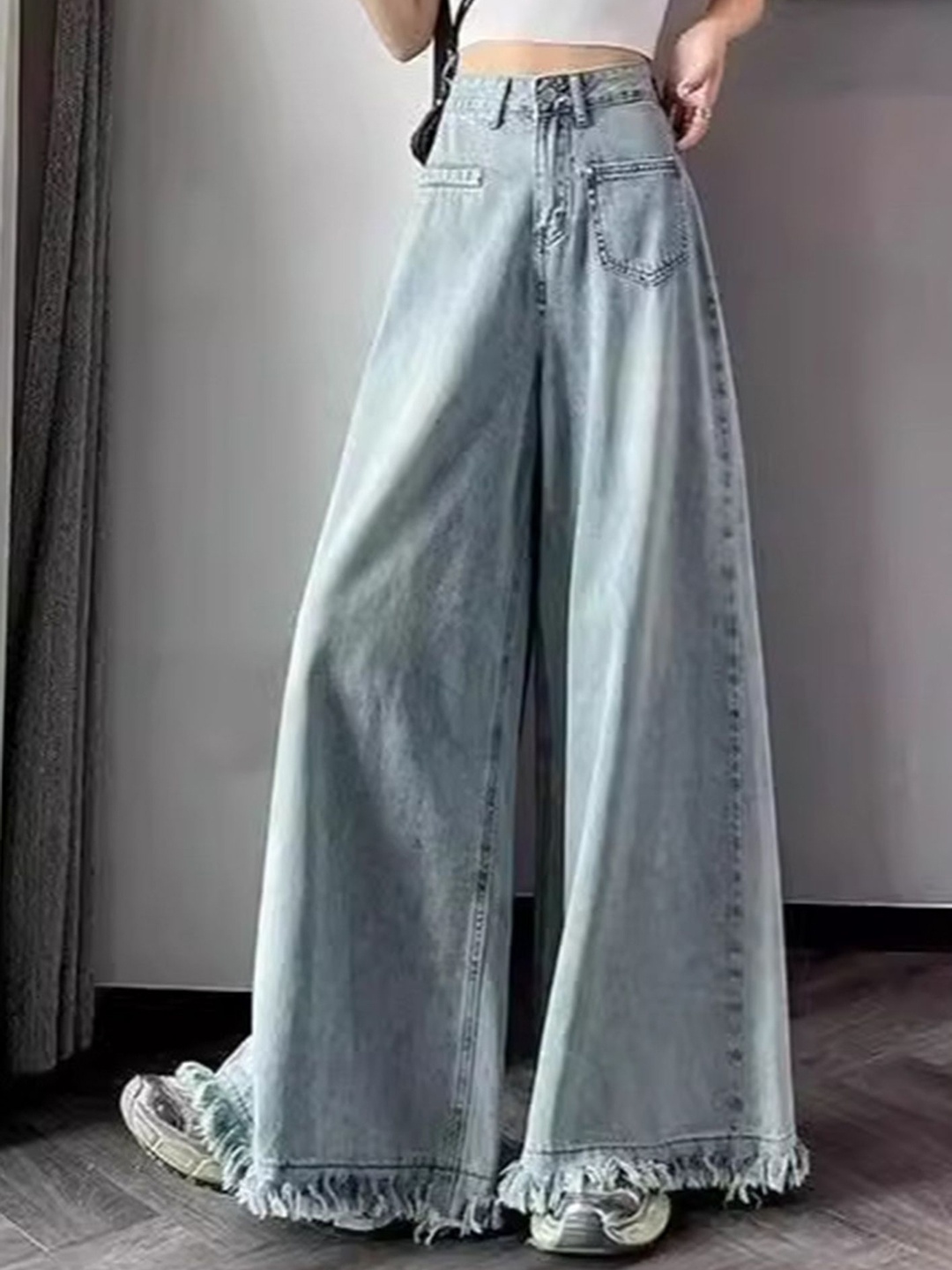 

LULU & SKY Women Wide Leg High Rise Clean Look Heavy Fade Jeans, Blue