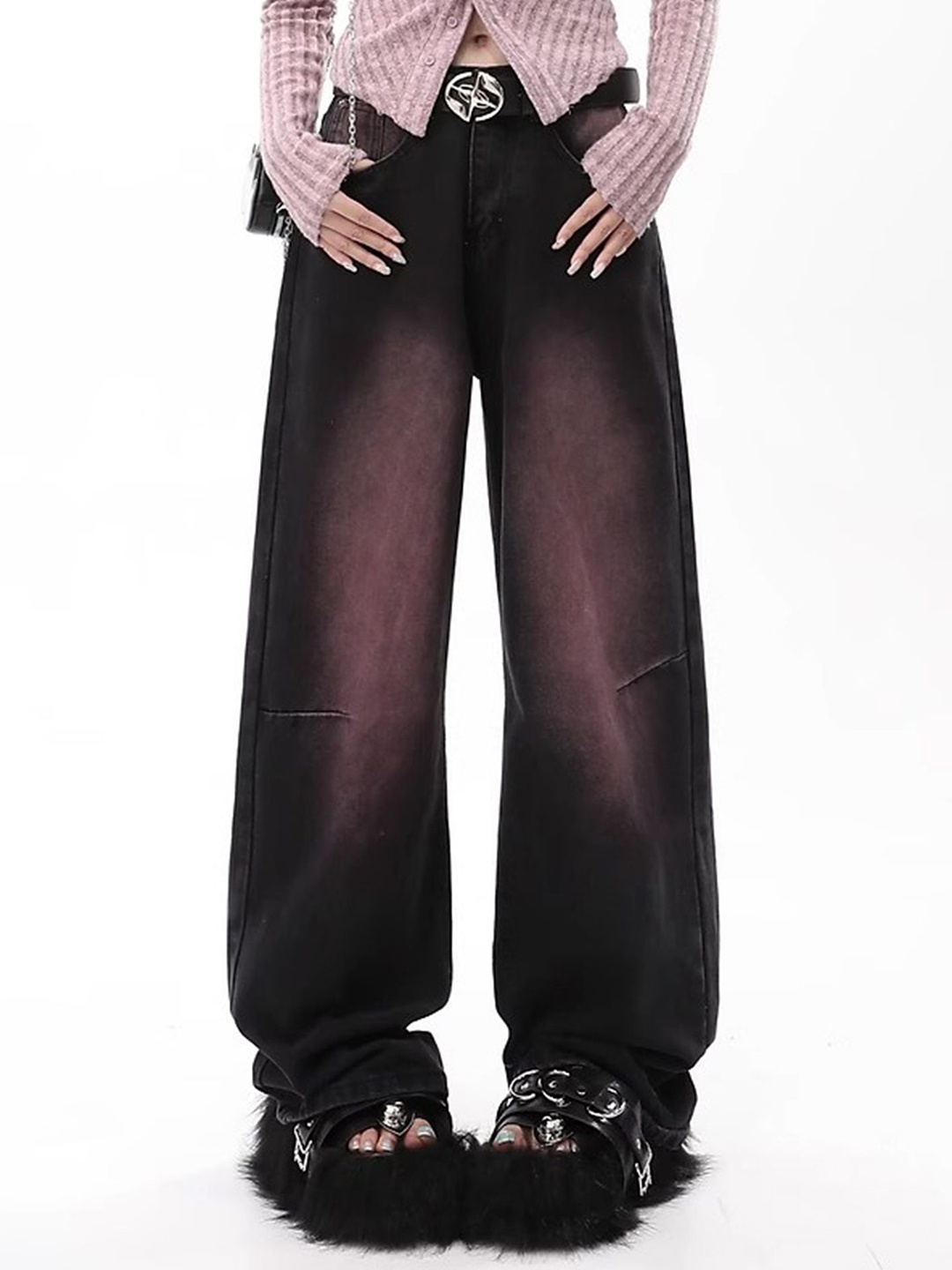 

LULU & SKY Women Straight Fit Heavy Fade Slash Knee Jeans, Black