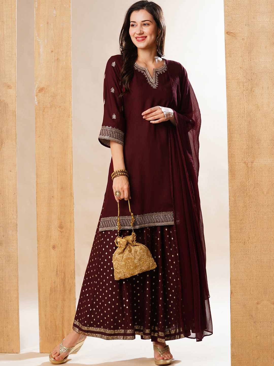 

Globus Maroon Ethnic Motifs Embroidered Regular Thread Work Kurta with Palazzos & Dupatta