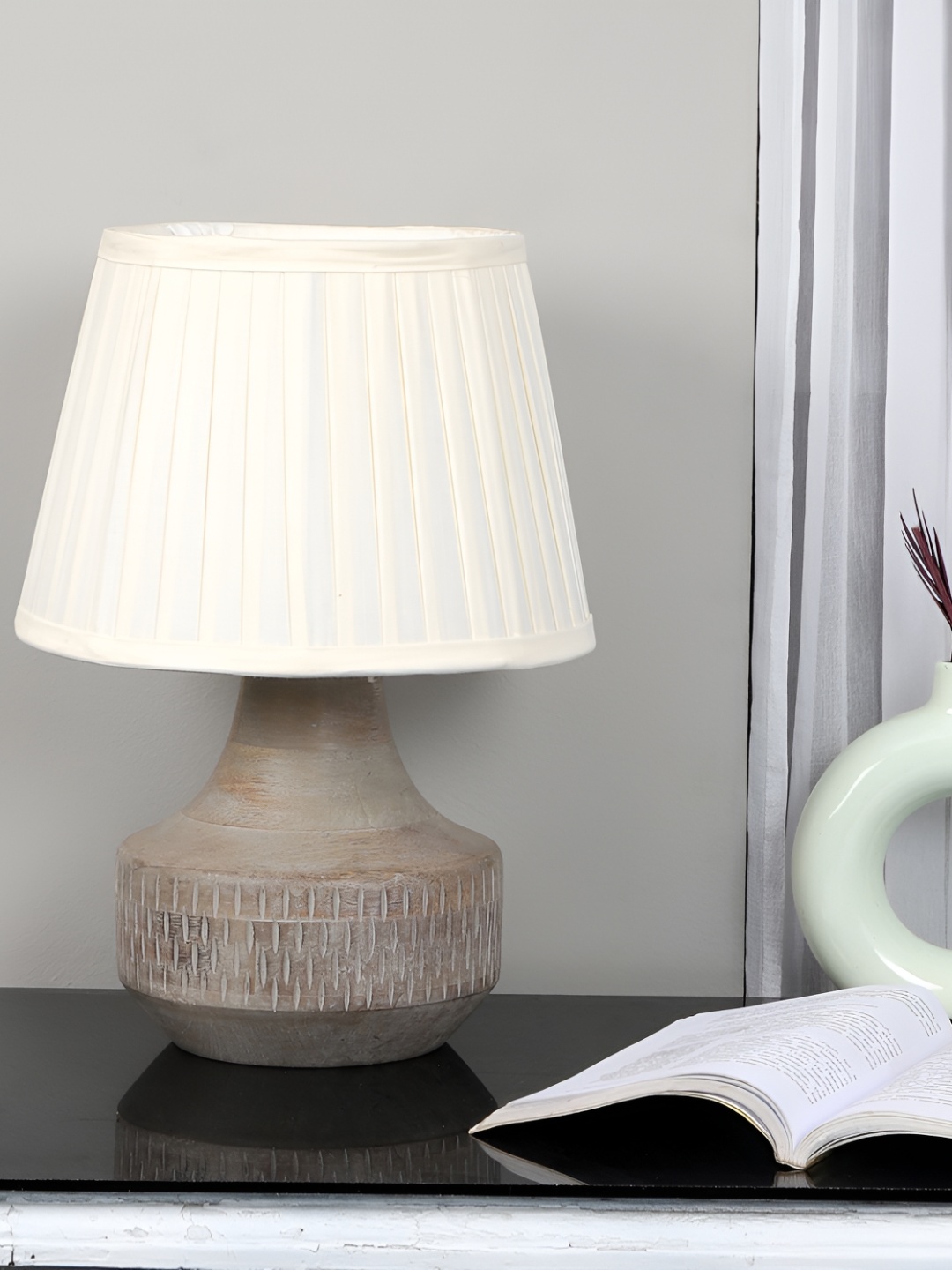 

TU CASA Off White Wooden Cylindrical Shaped Table Lamp