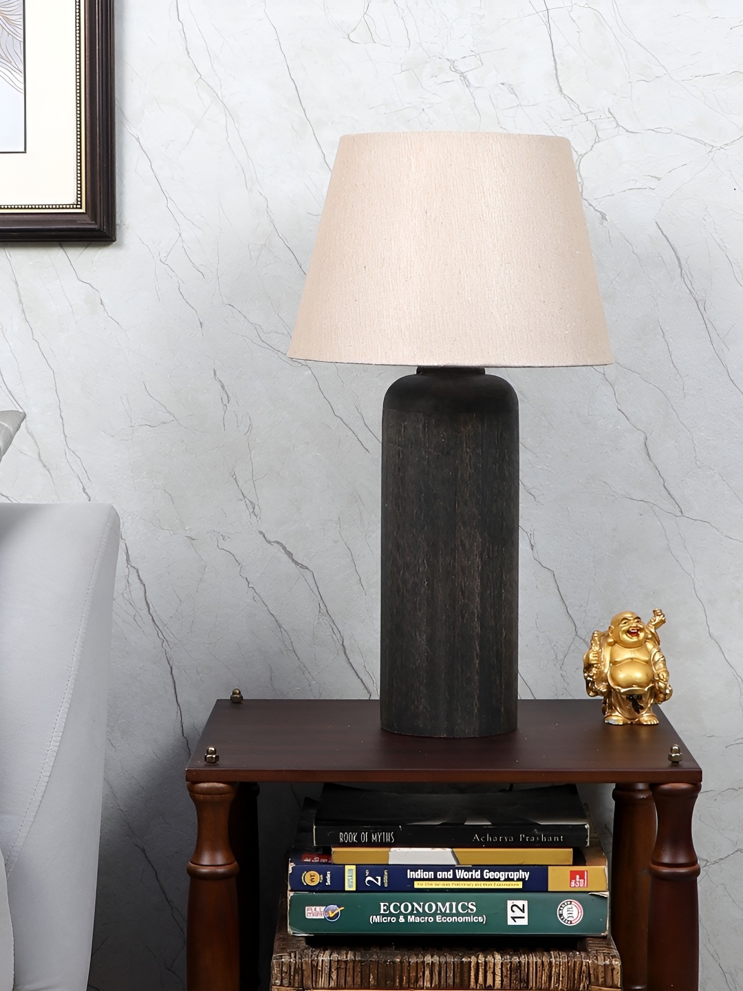 

TU CASA Black & Cream Wooden Frustum Table Lamp