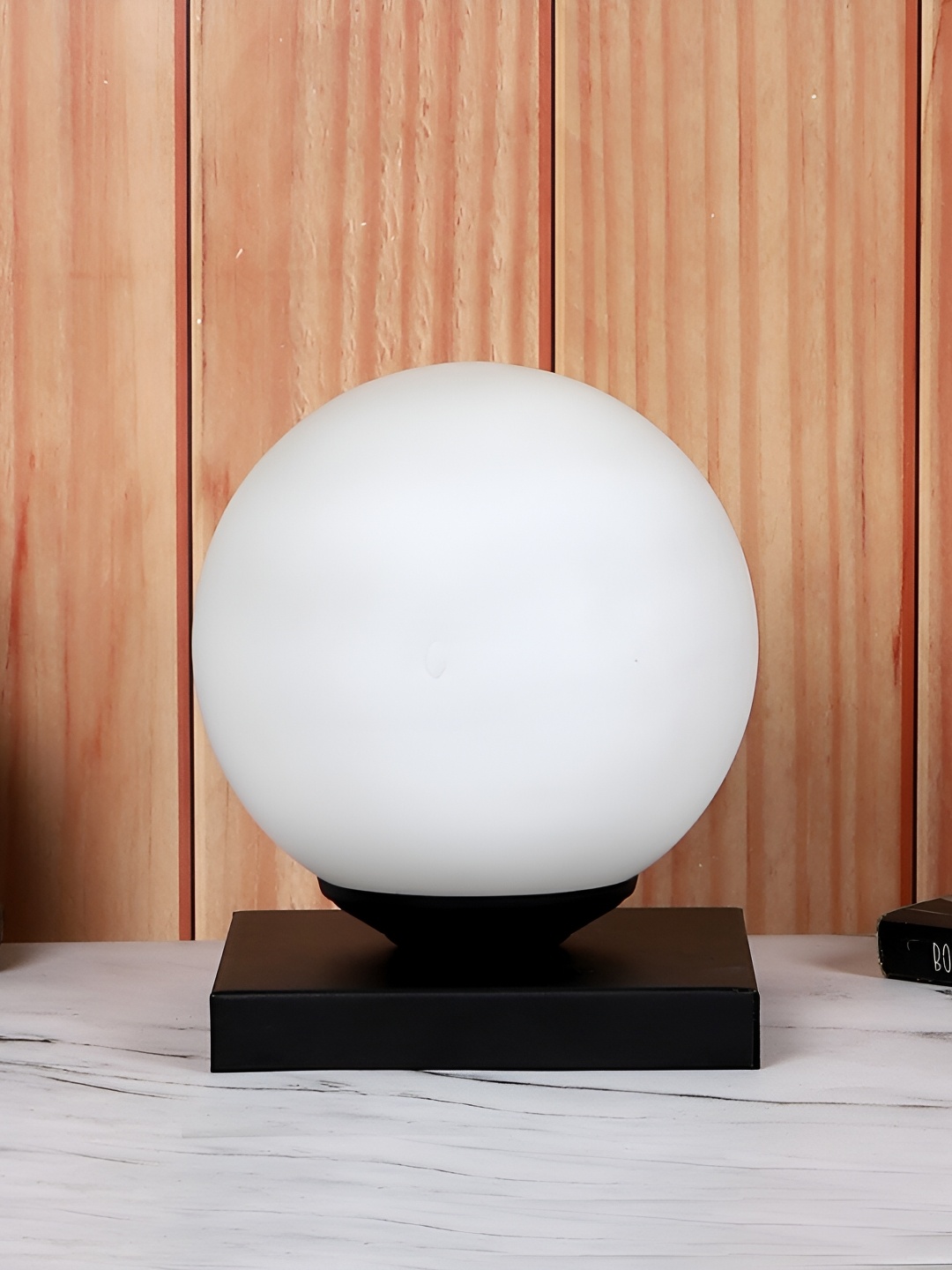 

TU CASA Black & White Cylindrical Shaped Table Lamp