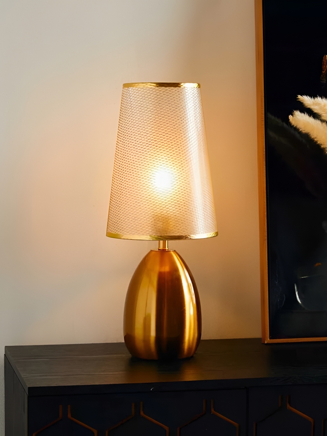 

THEDECORKART Gold Toned Metal Traditional Cylindrical Shaped Table Lamp