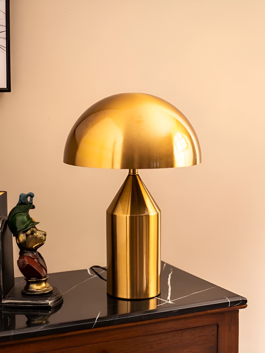 

THEDECORKART Yellow Metal Traditional Cylindrical Shaped Table Lamp