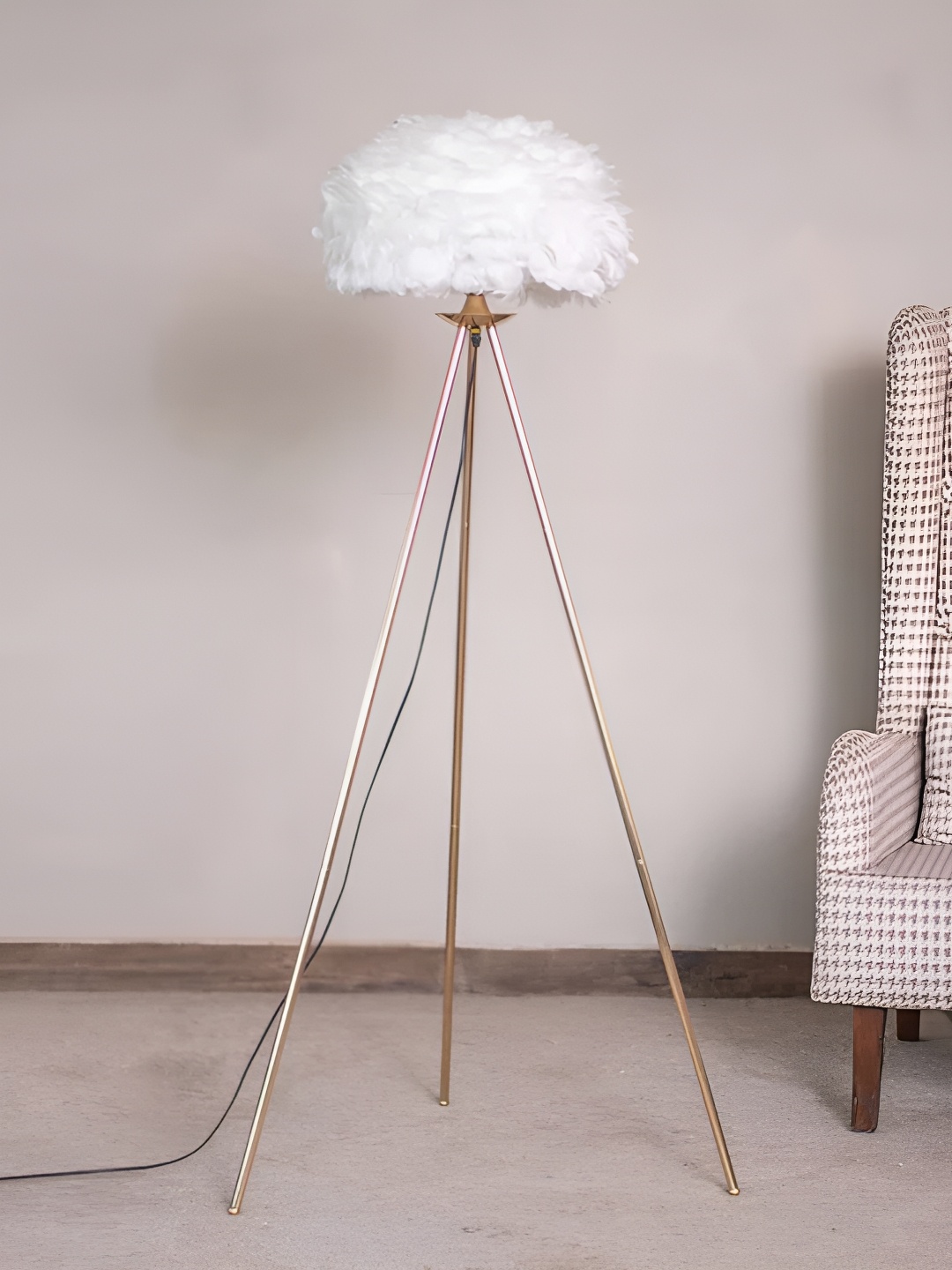 

THEDECORKART White Traditional Spherical Floor Lamps