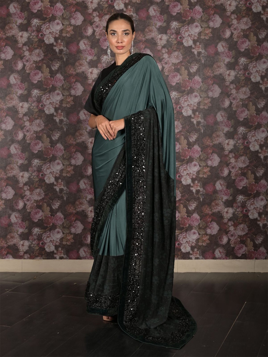 

ODETTE Sequinned Embroidered Saree, Green