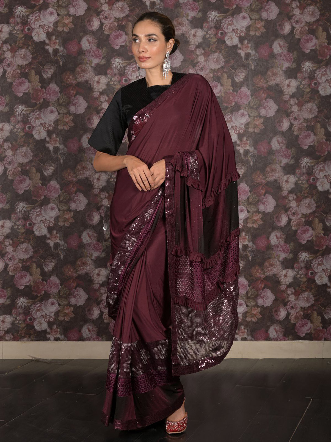 

ODETTE Sequinned Saree, Maroon