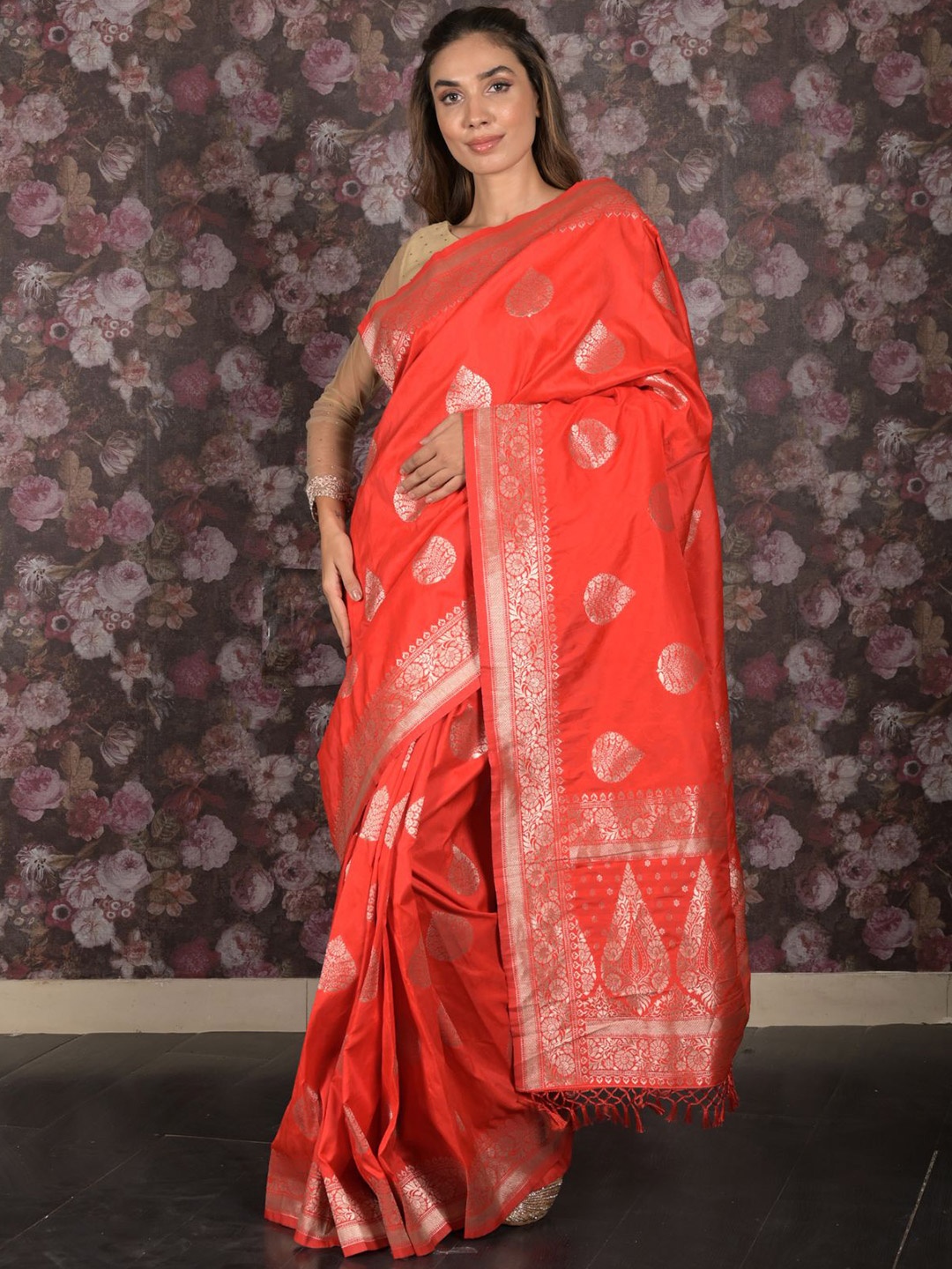 

ODETTE Woven Design Zari Saree, Red