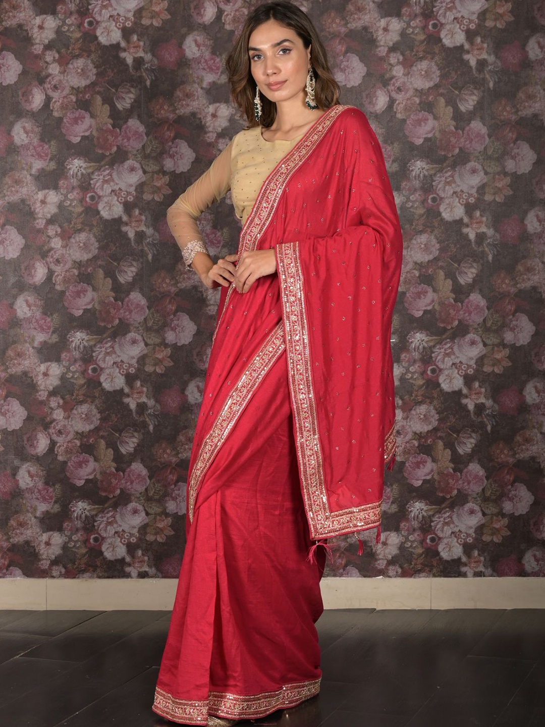 

ODETTE Embellished Sequinned Pure Crepe Saree, Magenta