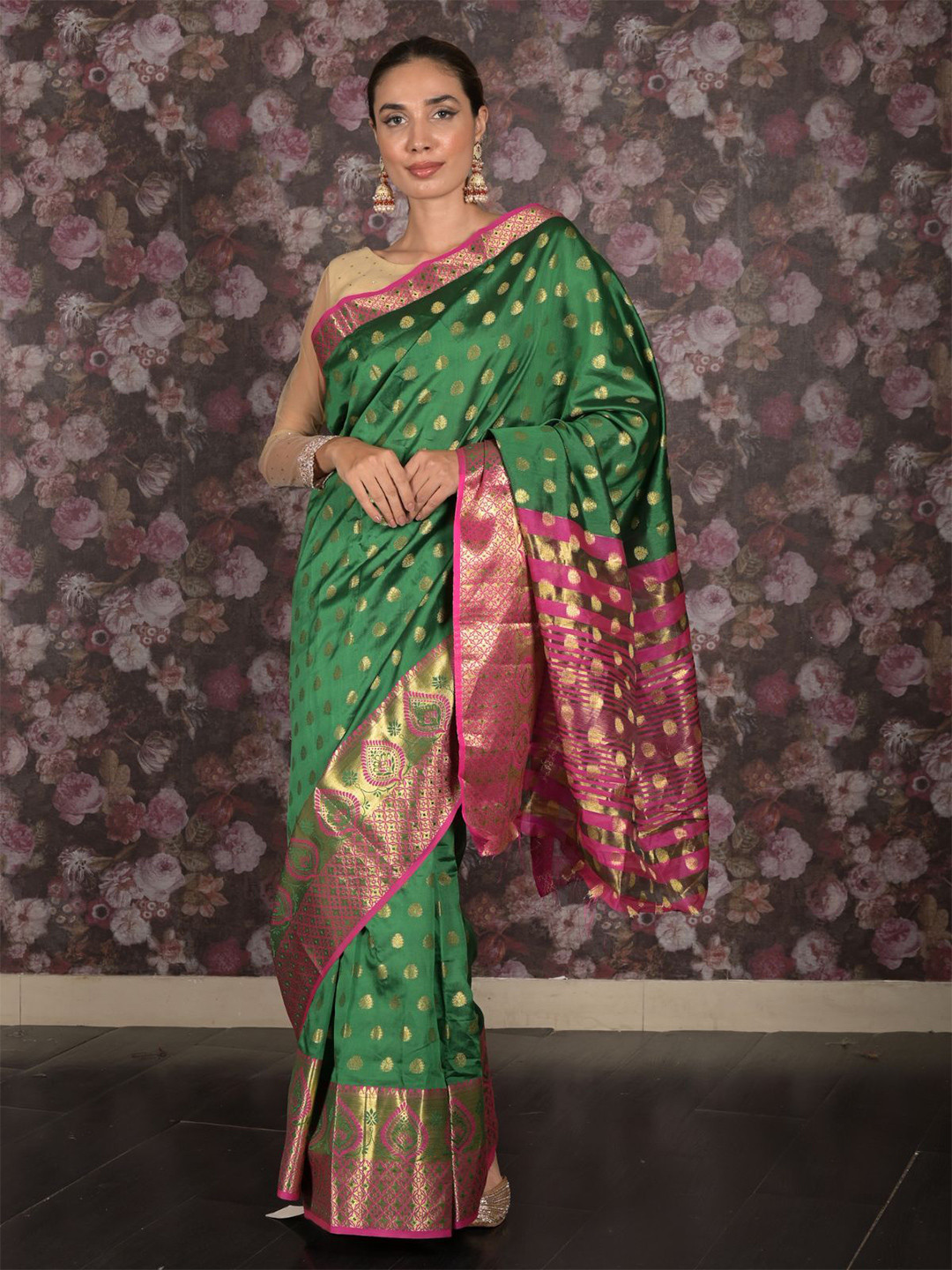 

ODETTE Ethnic Motifs Zari Saree, Green